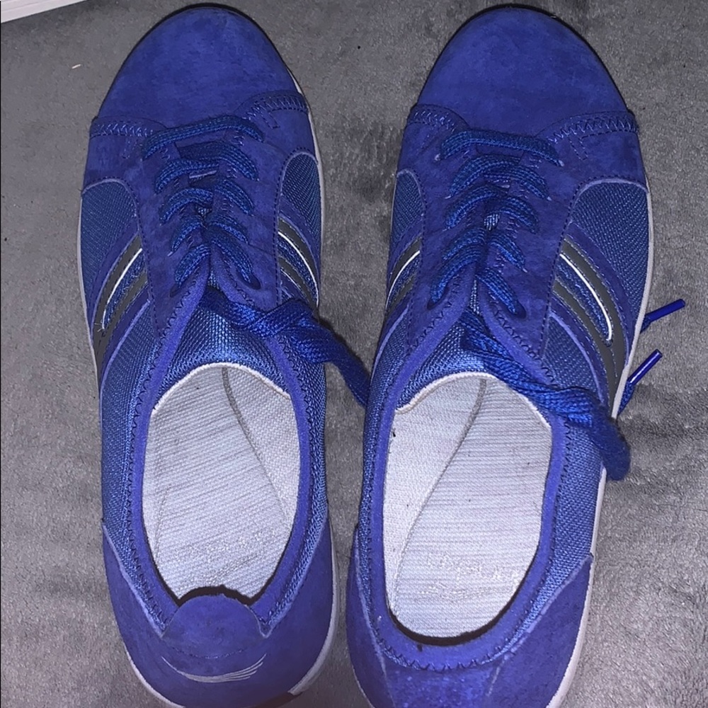 Royal blue danskos